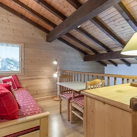 3*, Proche Pistes, Poele A Bois, Garage, Wifi La Clusaz