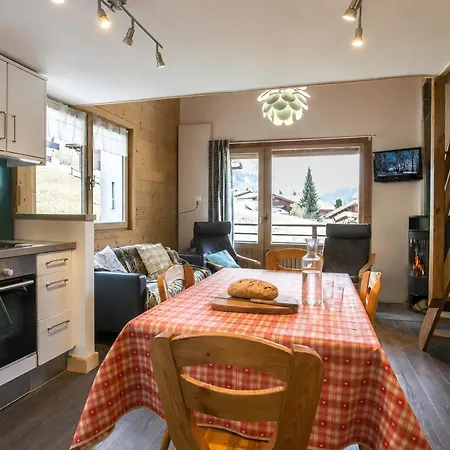 3*, Proche Pistes, Poele A Bois, Garage, Wifi * La Clusaz